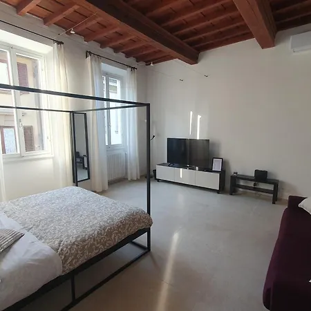 Pitti Rainbow Флоренция