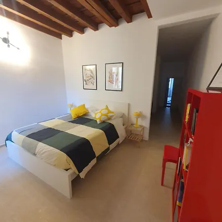 Quarto em Acomodações Particulares Pitti Rainbow
